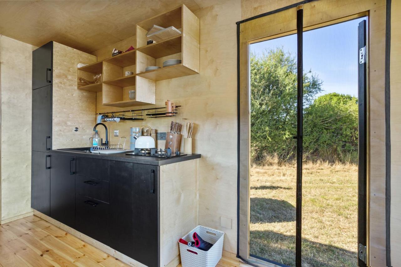 Secluded Offgrid Cabin W/ Sunset View & Fireplace Canterbury Luaran gambar
